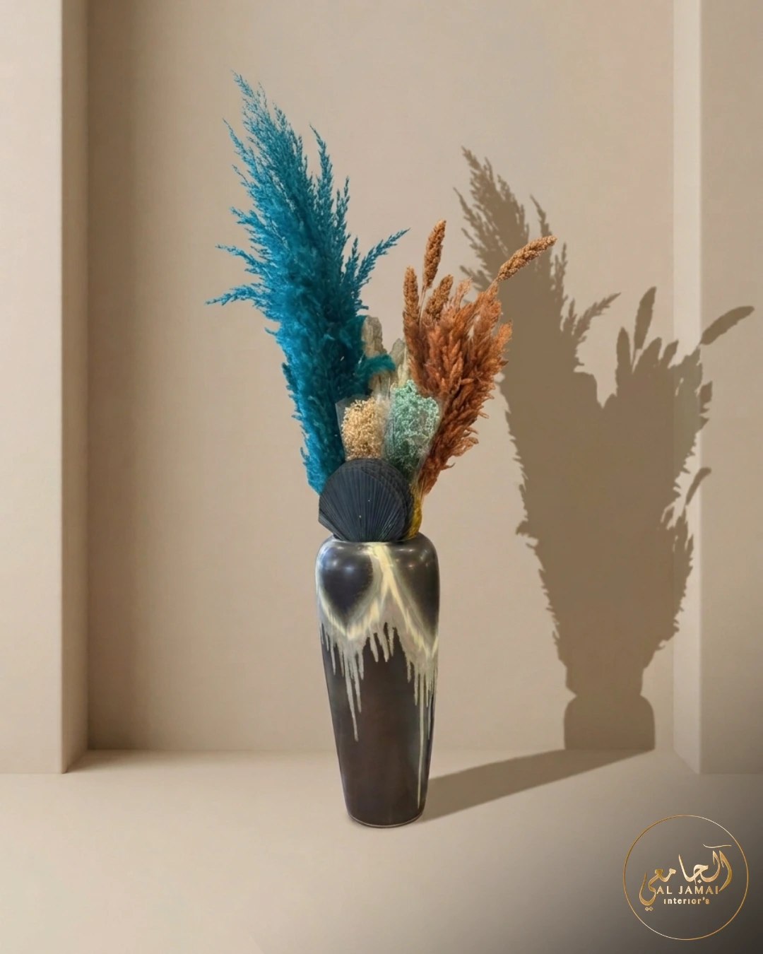 Vase noir brillant
