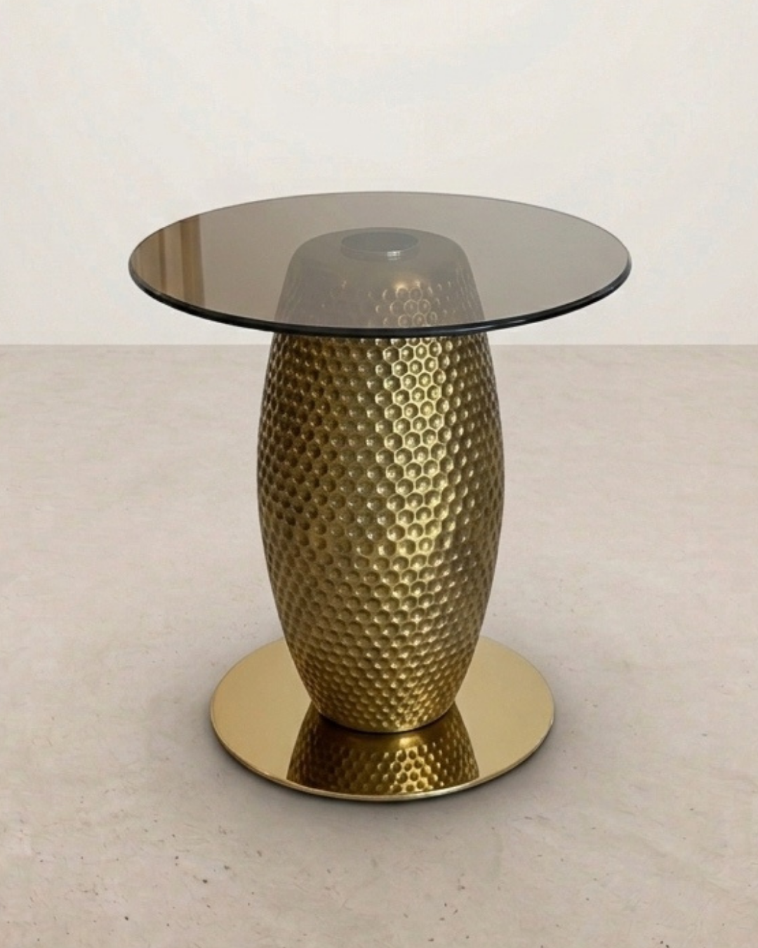 Table d'appoint design avec plateau bois et structure
