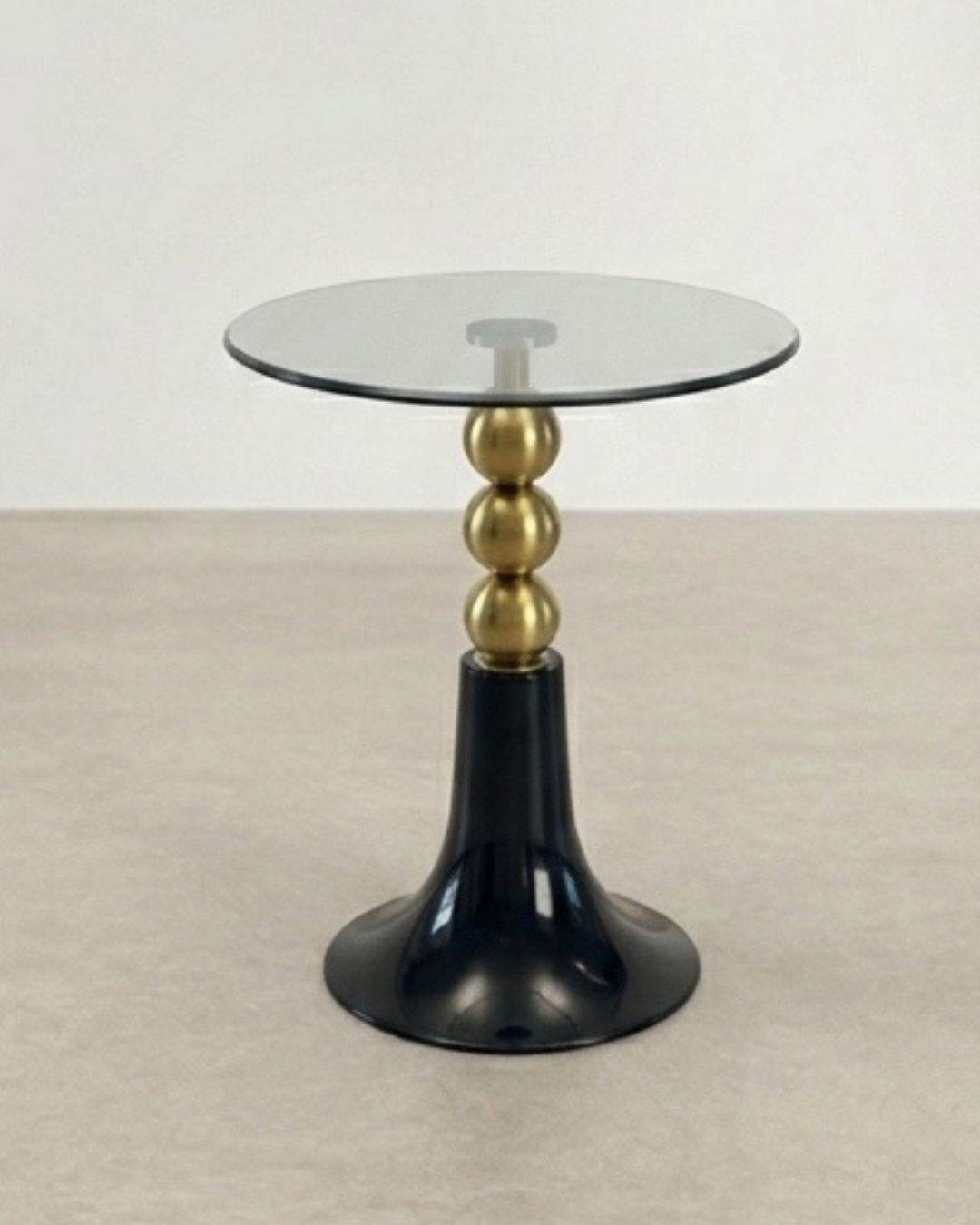 Table d'appoint moderne avec rangement intégré. minimaliste avec